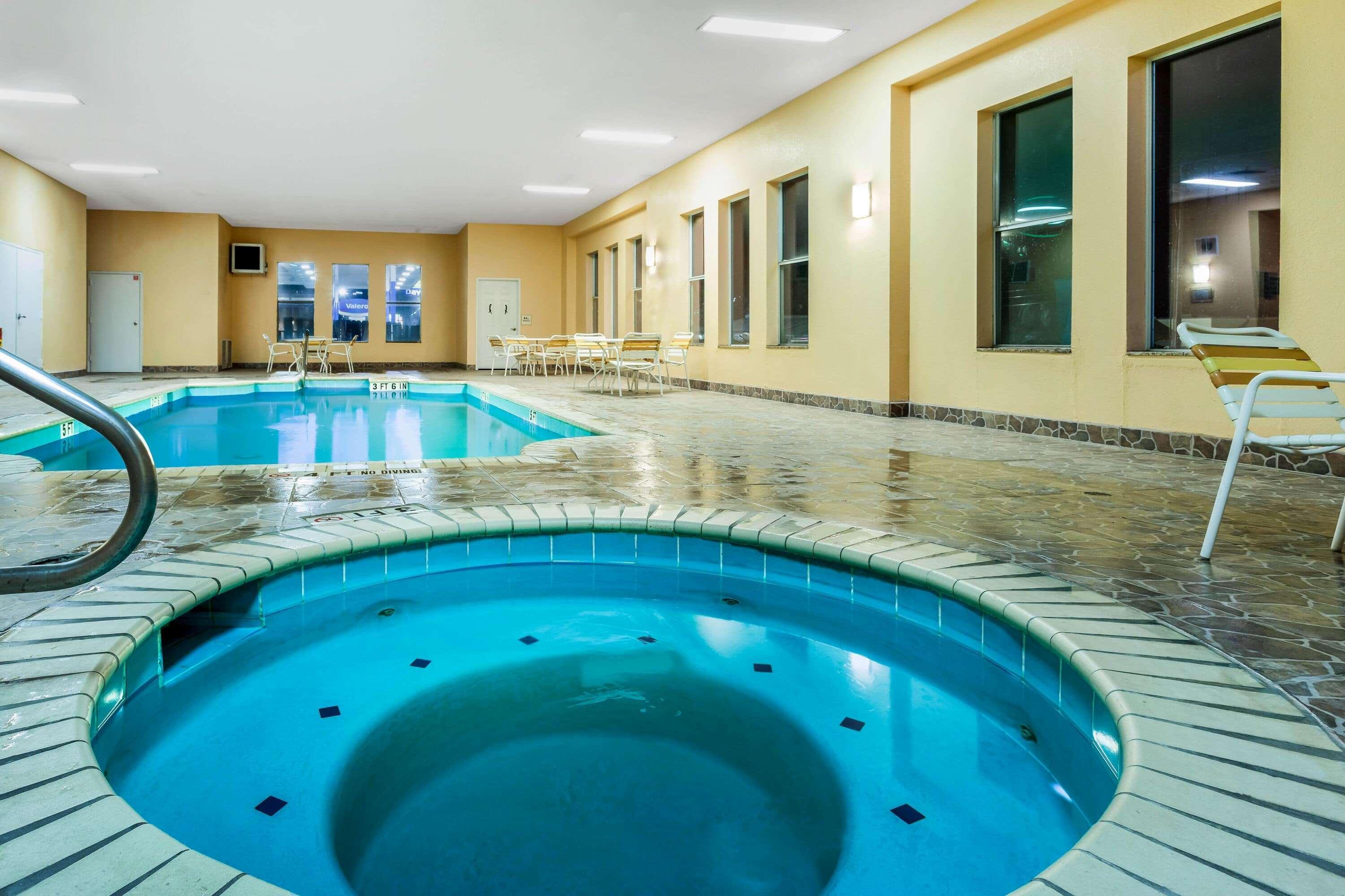 La Quinta By Wyndham Hotel